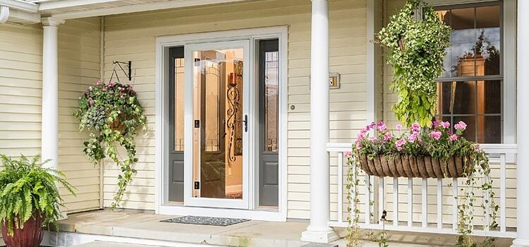 screen door installation in South San Francisco